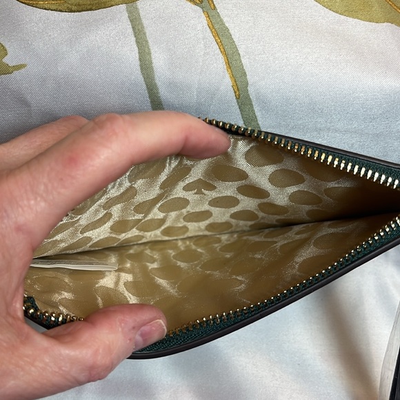 Kate Spade Dark Hunter Green Wristlet - Picture 3 of 4